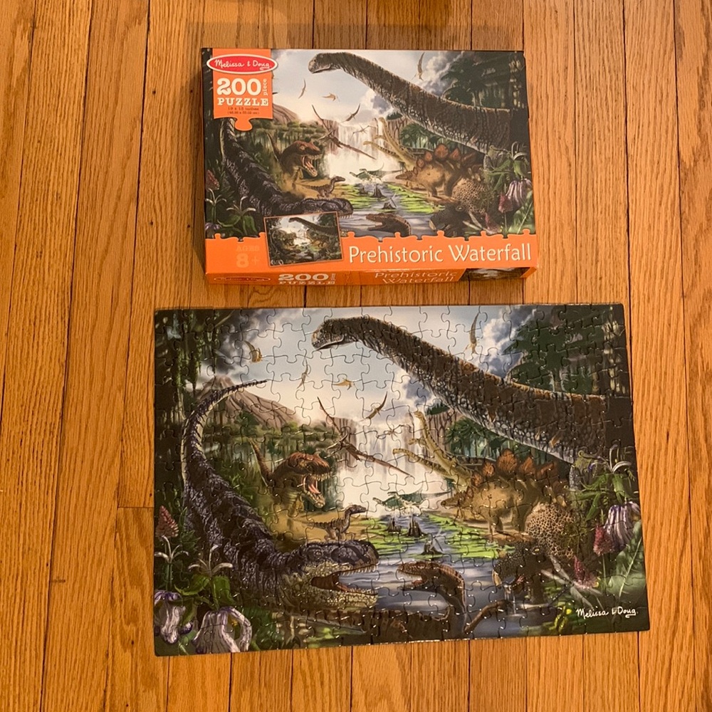 Melissa & Doug 200 piece dinosaur puzzle